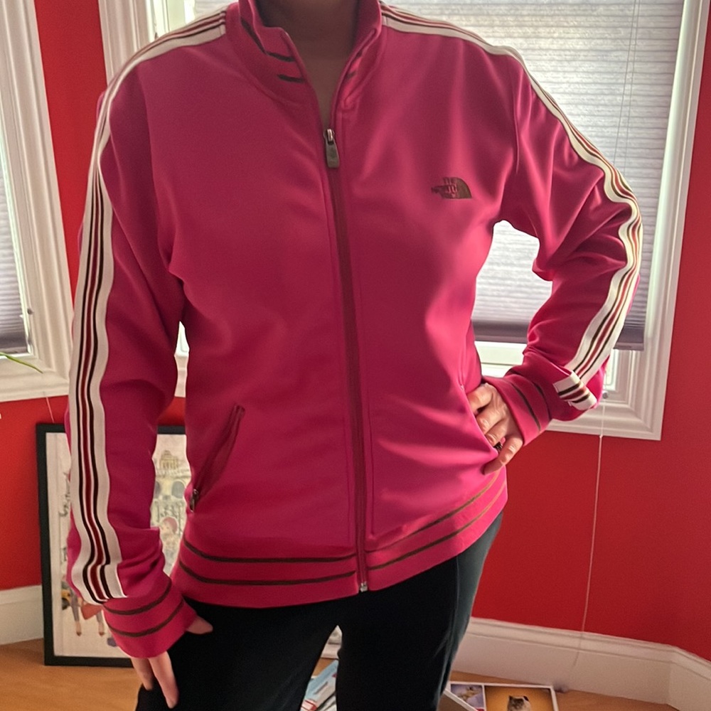The North Face oldschool zippered sweatshirt color hot ponk/ fuchsia size L